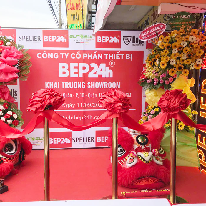 bep24h-khai-truong-4