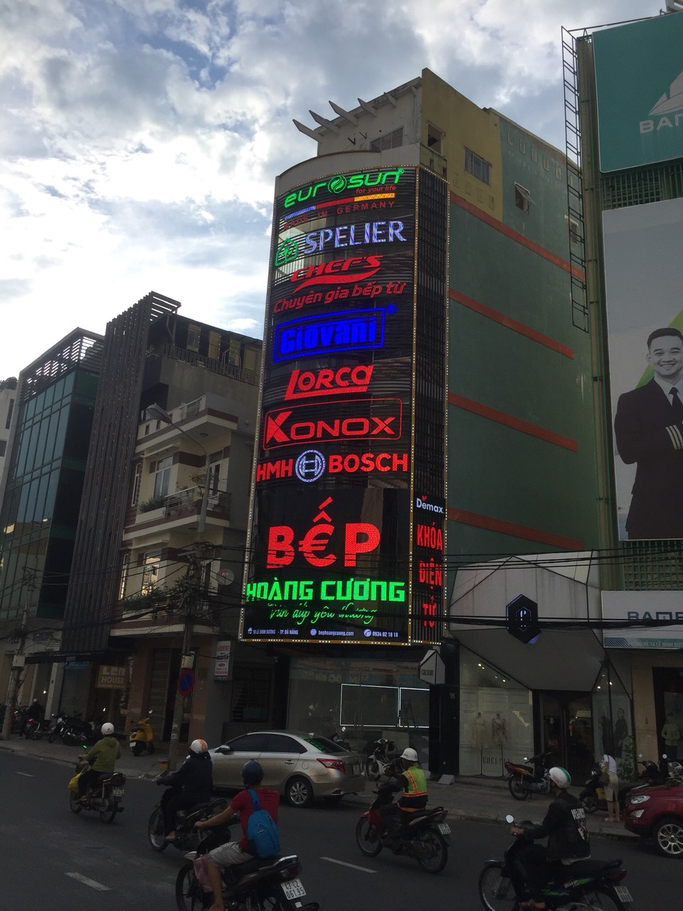 bếp hoàng cương đà nẵng
